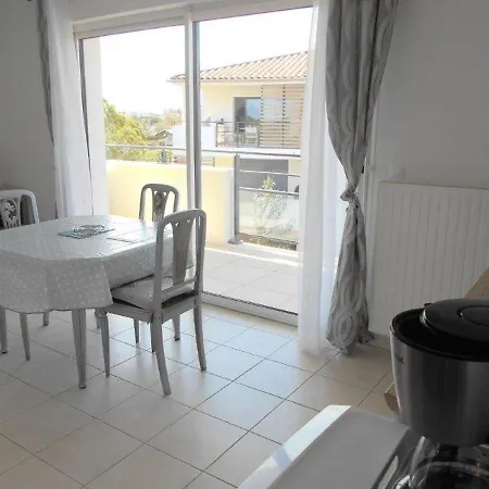 Vakantiehuis 2 Pieces, Terrasse, Parking Prive, Proche Et Centre, Grau-du-roi - Fr-1-250-174 Le Grau-du-Roi