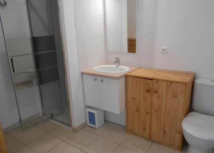 2 Pièces, Terrasse, Parking Privé, Proche Et Centre, Grau-du-roi - Fr-1-250-174 * Le Grau-du-Roi
